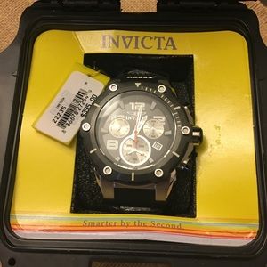Men's Invicta watch (NWT and paperwork)